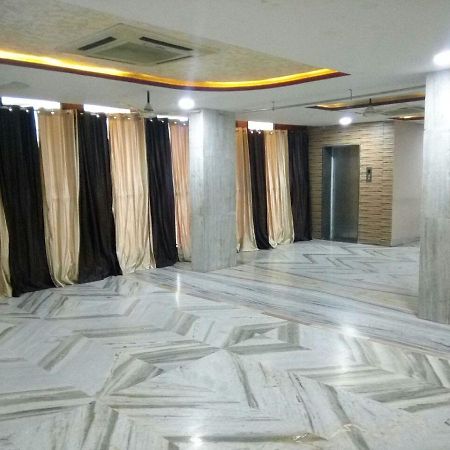 Hotel Shree Pushpak Raigarh Екстер'єр фото