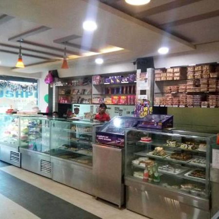 Hotel Shree Pushpak Raigarh Екстер'єр фото