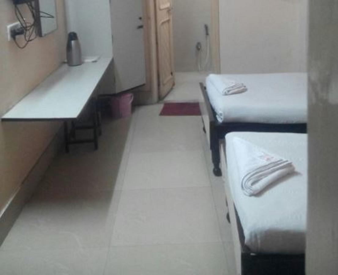 Hotel Shree Pushpak Raigarh Екстер'єр фото
