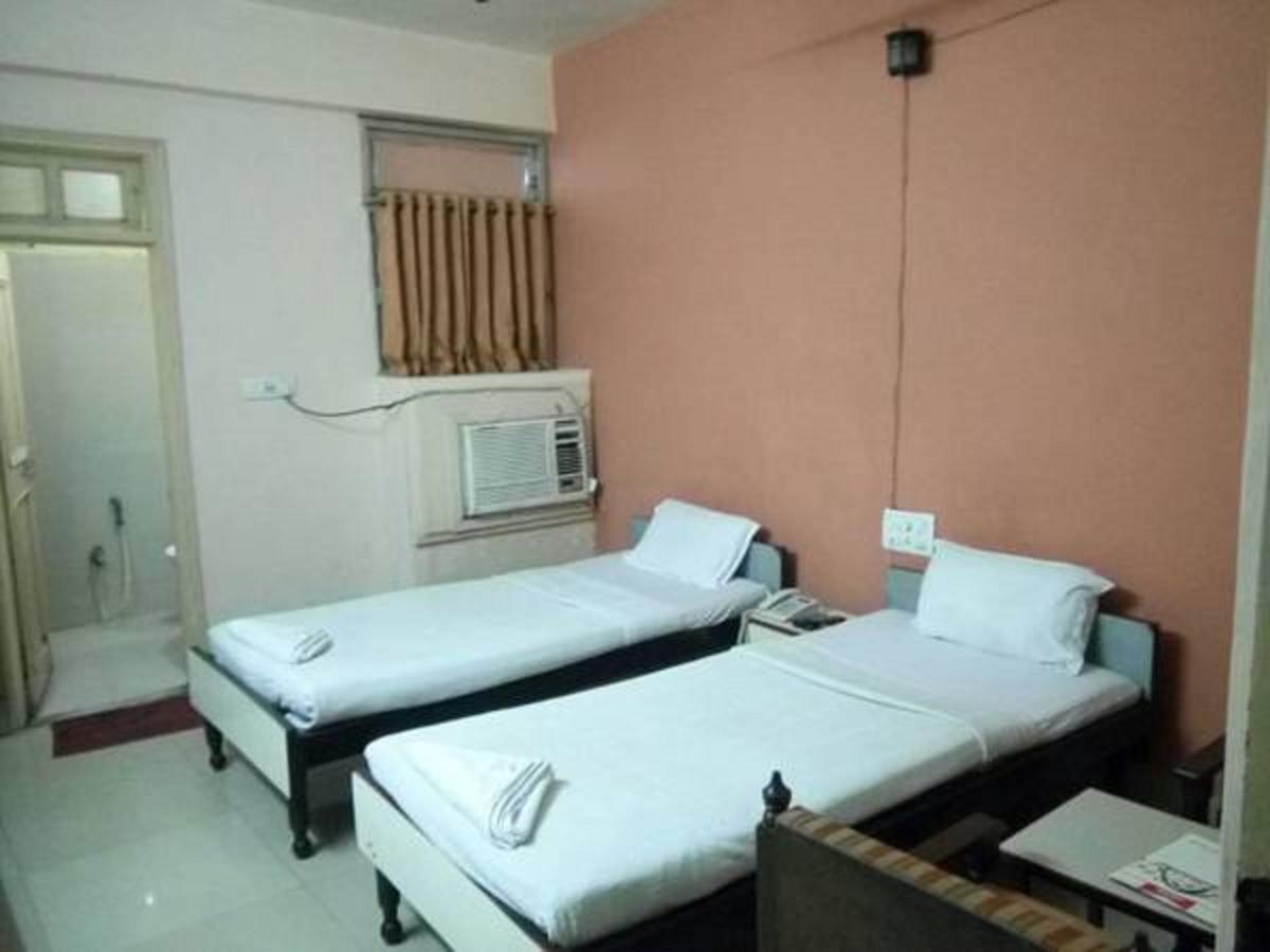 Hotel Shree Pushpak Raigarh Екстер'єр фото